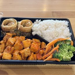 Sweet-and-sour tofu (to-go) lunch bento box