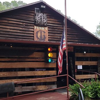 Roys Country Corral - Barbeque Near Me - Lumberton, North Carolina