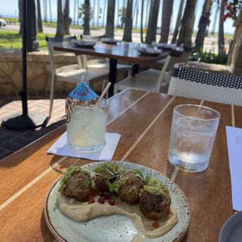 Convivo Restaurant and Bar - Bars Near Me - Santa Barbara, California
