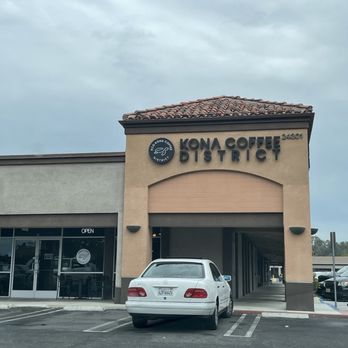 Kona Coffee District - Outside - Coffee & Tea Near Me - Lake Forest, California