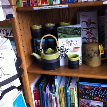 A Book For All Seasons - Bookstores Near Me - Leavenworth, Washington