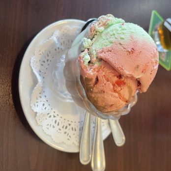 Artur’s - Spumoni ice cream - Seafood Near Me - Englewood, Florida Artur’s - Spumoni ice cream - Seafood Near Me - Englewood, Florida