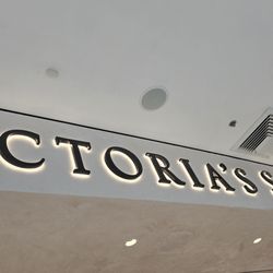 Victoria's Secret & PINK - Sign