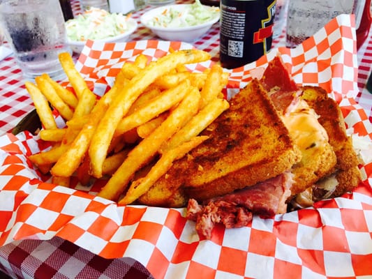 Corner Bar & Grill by null