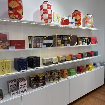 ROYCE' Chocolate - Wall of chocolate - Candy Stores Near Me - Portland, Oregon ROYCE' Chocolate - Wall of chocolate - Candy Stores Near Me - Portland, Oregon