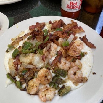 Quinn’s - Shrimp and Grits - Breakfast & Brunch Near Me - Savannah, Georgia Quinn’s - Shrimp and Grits - Breakfast & Brunch Near Me - Savannah, Georgia