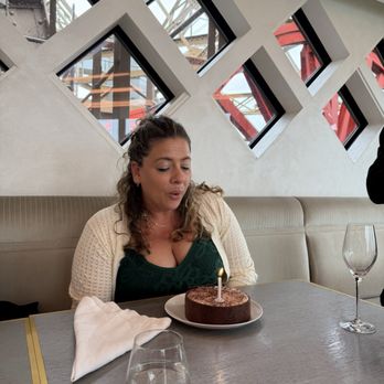 Le Jules Verne - My birthday. - French Near Me - Paris, 75