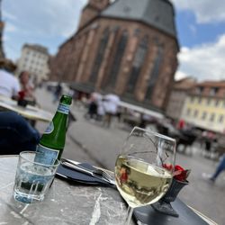 Papi - Great location for eating and people watching.