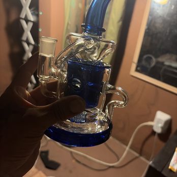 Cali Clouds - Vape Shops Near Me - Los Angeles, California Cali Clouds - Vape Shops Near Me - Los Angeles, California