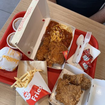 Jollibee - Fast Food Near Me - Pembroke Pines, Florida Jollibee - Fast Food Near Me - Pembroke Pines, Florida