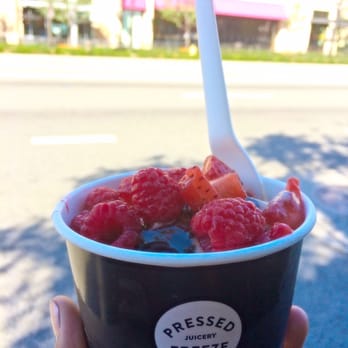 Pressed Juicery - Delicious 40 calorie vanilla, almond, date cold pressed soft serve. Topped with fresh raspberries,strawberries, and chocolate - Juice Bars & Smoothies Near Me - Glendale, California Pressed Juicery - Delicious 40 calorie vanilla, almond, date cold pressed soft serve. Topped with fresh raspberries,strawberries, and chocolate - Juice Bars & Smoothies Near Me - Glendale, California
