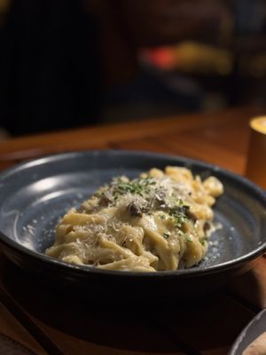 Quattro Restaurant and Bar by null
