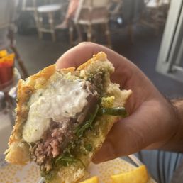 Madonna burger