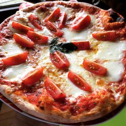 Trattoria da Filippo - Pizza Margherita in Salzgitter