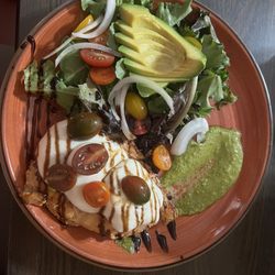 The D'Vine House Bistro - Caprice Chicken with avocado salad. It was a gourmet meal and very delicious!!!