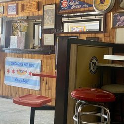Higley Hot Dog Hut - Cozy interior