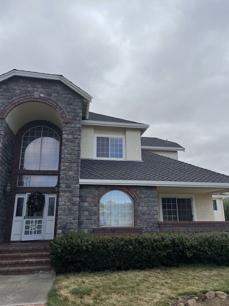 Slide of Royal Sinaloa Roofing