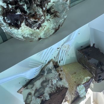 Cafe Parisien - Cafes Near Me - Berkeley, California