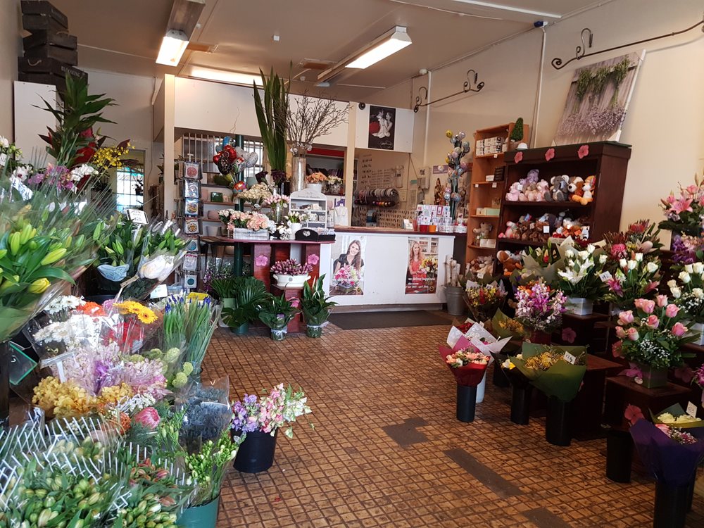 BALWYN WHITEHORSE FLOWERS Updated May 2024 431A Whitehorse Rd