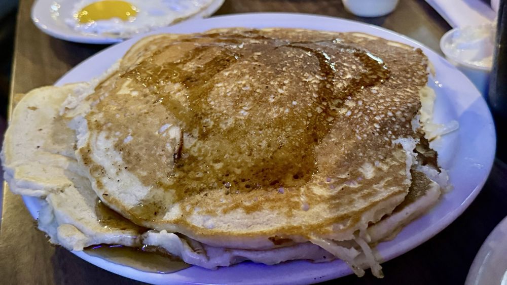 Food from Bailey's Pub and Grub