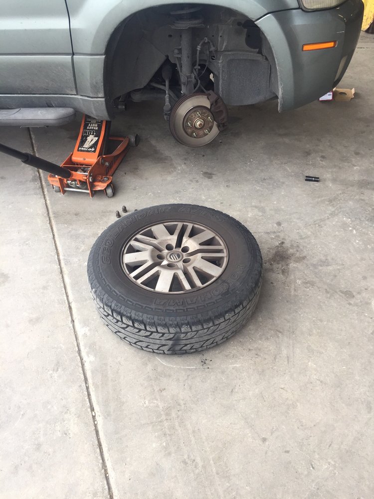 MARTINEZ TIRE SHOP 5 19 Reviews Auto Repair 8330 Grissom Rd, San