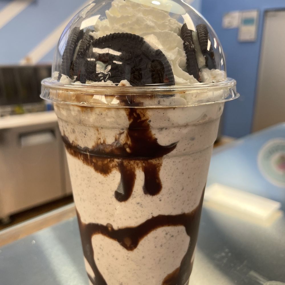 Chill Bar Ice Cream - Cookie Dream - Desserts Near Me - Temple Terrace, Florida Chill Bar Ice Cream - Cookie Dream - Desserts Near Me - Temple Terrace, Florida
