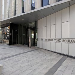 Toronto Public Library - Fort York - Front entrance from the sidewalk to the east. May 2018