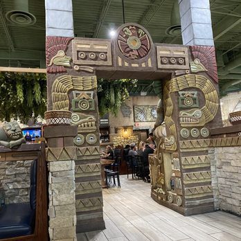 Plaza Azteca Hampton - Dining area - Mexican Near Me - Hampton, Virginia