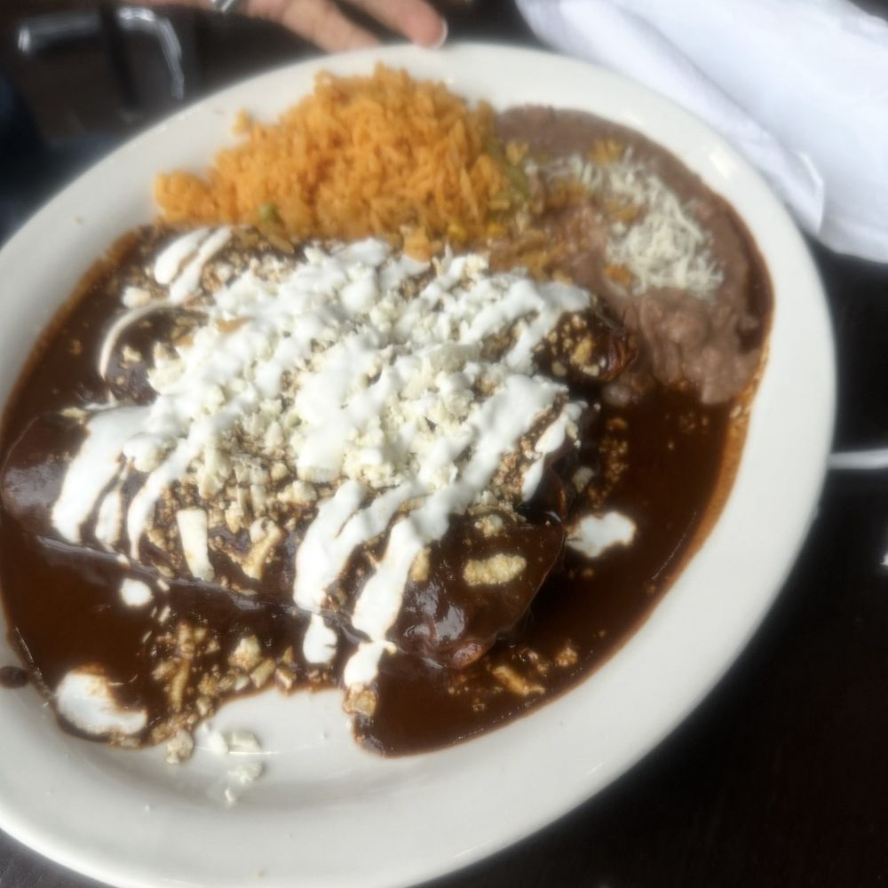 Huaraches Mexican Restaurant - Enchiladas with mole - Mexican Near Me - Chicago, Illinois Huaraches Mexican Restaurant - Enchiladas with mole - Mexican Near Me - Chicago, Illinois