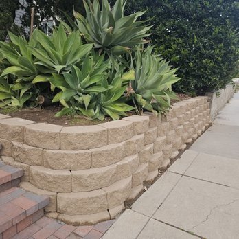 Solid Green Construction - New retaining wall - Artificial Turf Near Me - San Diego, California Solid Green Construction - New retaining wall - Artificial Turf Near Me - San Diego, California