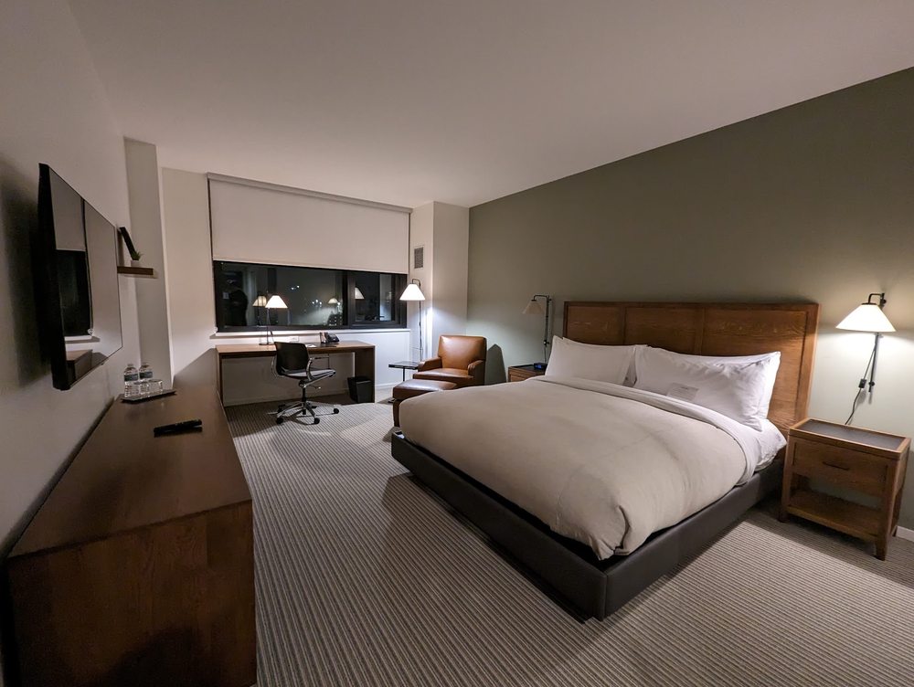 THE STUDY AT UNIVERSITY OF CHICAGO - 21 Photos - 1227 E 60th St