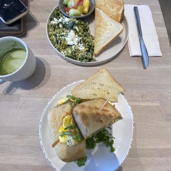 Drift Cafe - Breakfast sandwich and pesto scramble - Coffee & Tea Near Me - Pacific Beach, California