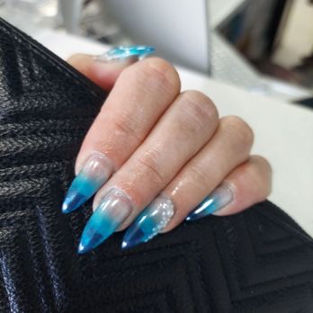 Crystal's Nails & Spa - Nail Salons Near Me - Lakeside, California