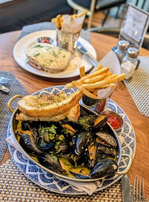 Cochon Volant Brasserie by null