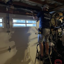 ProLift Garage Doors of Chattanooga - technician