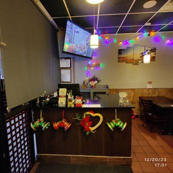 Sushi Kampai Japanese Restaurant - Reception desk (on left) - Japanese Near Me - Riverview, Florida