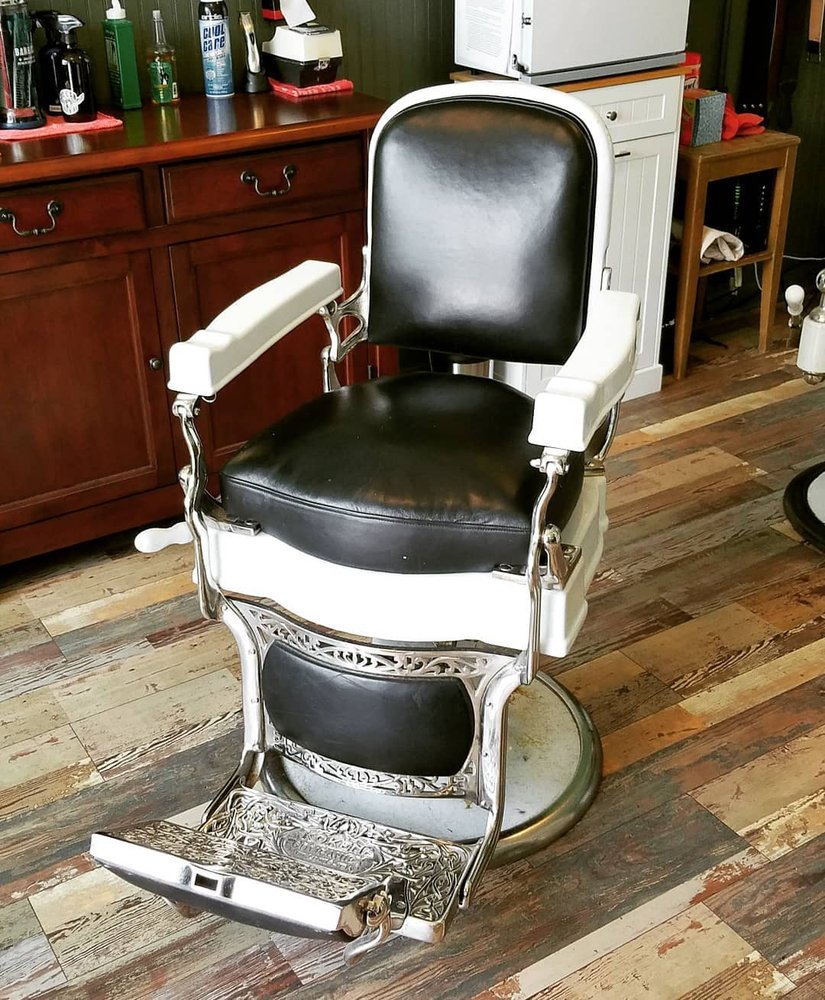 ARMSTRONG’S BARBER CO. Updated September 2024 11 Photos 2916 Hoyt