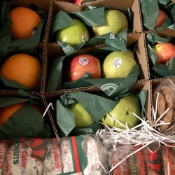 Delicious Orchards - Inside gift box