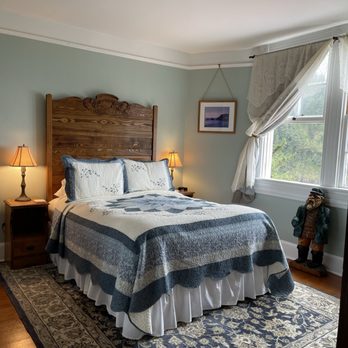 Heceta Lighthouse Bed & Breakfast - Mariner's I - Bed & Breakfast Near Me - Yachats, Oregon