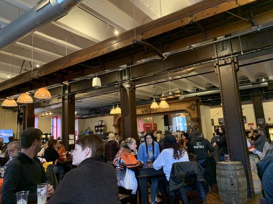 Northern Row Brewery, Distillery & Taproom by null