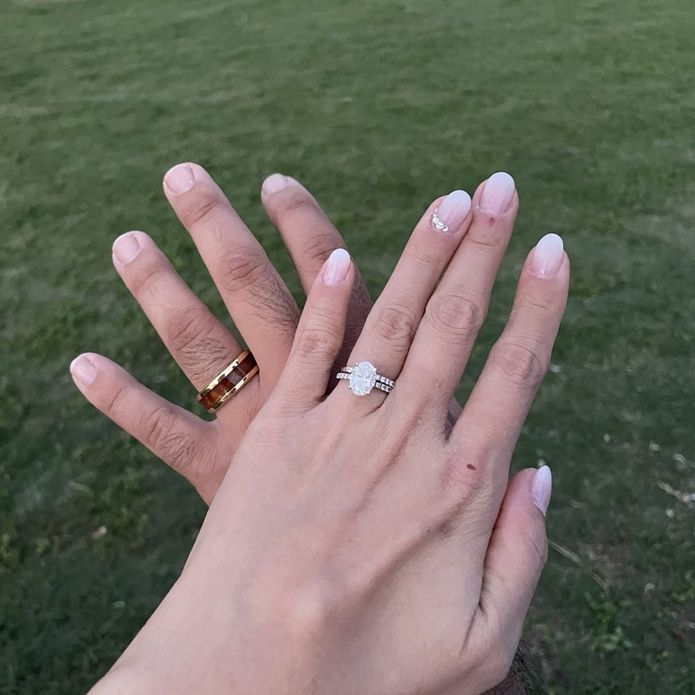 Gradient Nail - Nail Salons Near Me - Honolulu, Hawaii
