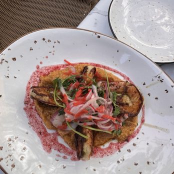 19 Raw - Shrimp & Grits - Seafood Near Me - Edgartown, Massachusetts