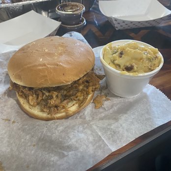 Meat U Anywhere BBQ - Pulled pork sandwich - Barbeque Near Me - Grapevine, Texas