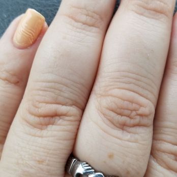 Zoom Mani - This was about 20 minutes after the manicure. You can already tell they were already messing up. - Nail Technicians Near Me - Columbus, Ohio