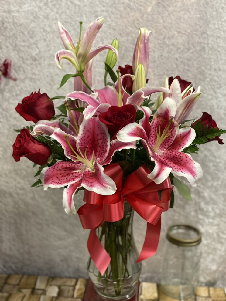 ROSES & MORE FLORIST Updated September 2024 4640 E Flamingo Rd, Las Vegas, Nevada Florists