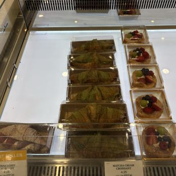 Tous les Jours - Cold display case - Bakeries Near Me - Hampden Township, Pennsylvania Tous les Jours - Cold display case - Bakeries Near Me - Hampden Township, Pennsylvania
