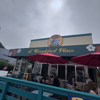 Pipes Cafe - Out front - American Near Me - Cardiff, California