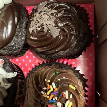 Smallcakes - Chocolate cupcakes - Ice Cream & Frozen Yogurt Near Me - Columbia, Maryland