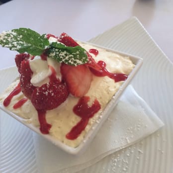Luna Rossa - Strawberry tiramisu - Italian Near Me - Tustin, California