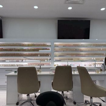 Azul Nail Lounge - manicure stations - Nail Salons Near Me - Mississauga, Ontario Azul Nail Lounge - manicure stations - Nail Salons Near Me - Mississauga, Ontario